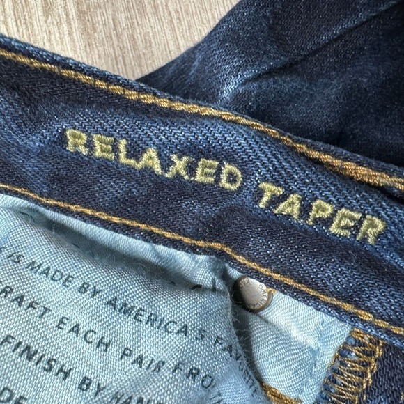 American Eagle Relaxed Taper Selvedge Jeans Womens 28x28 Dark Wash Mid Rise - Picture 11 of 13